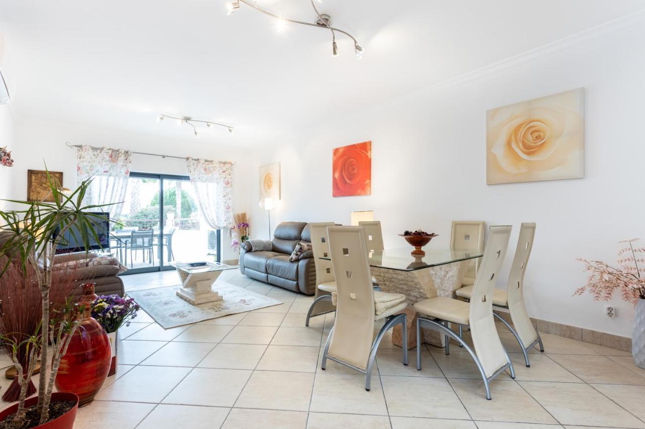 Great 2 Bedroom Apartment With Communal Pool 라고스 외부 사진